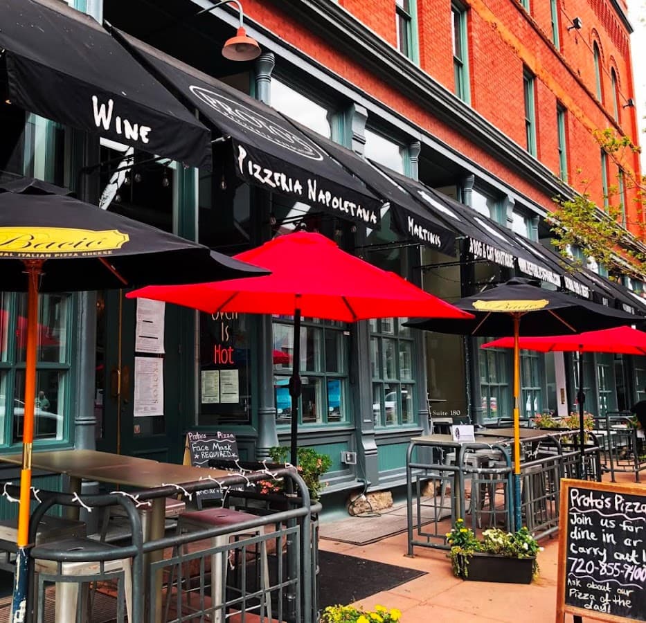 Proto's Pizza Pizzeria Patio